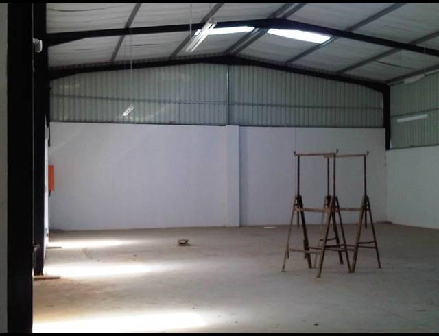 428M² FACTORY FOR SALE IN UVONGO